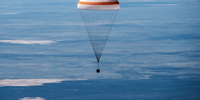 NASA Astronauts Meir, Morgan, Crewmate Skripochka Return from Space Station